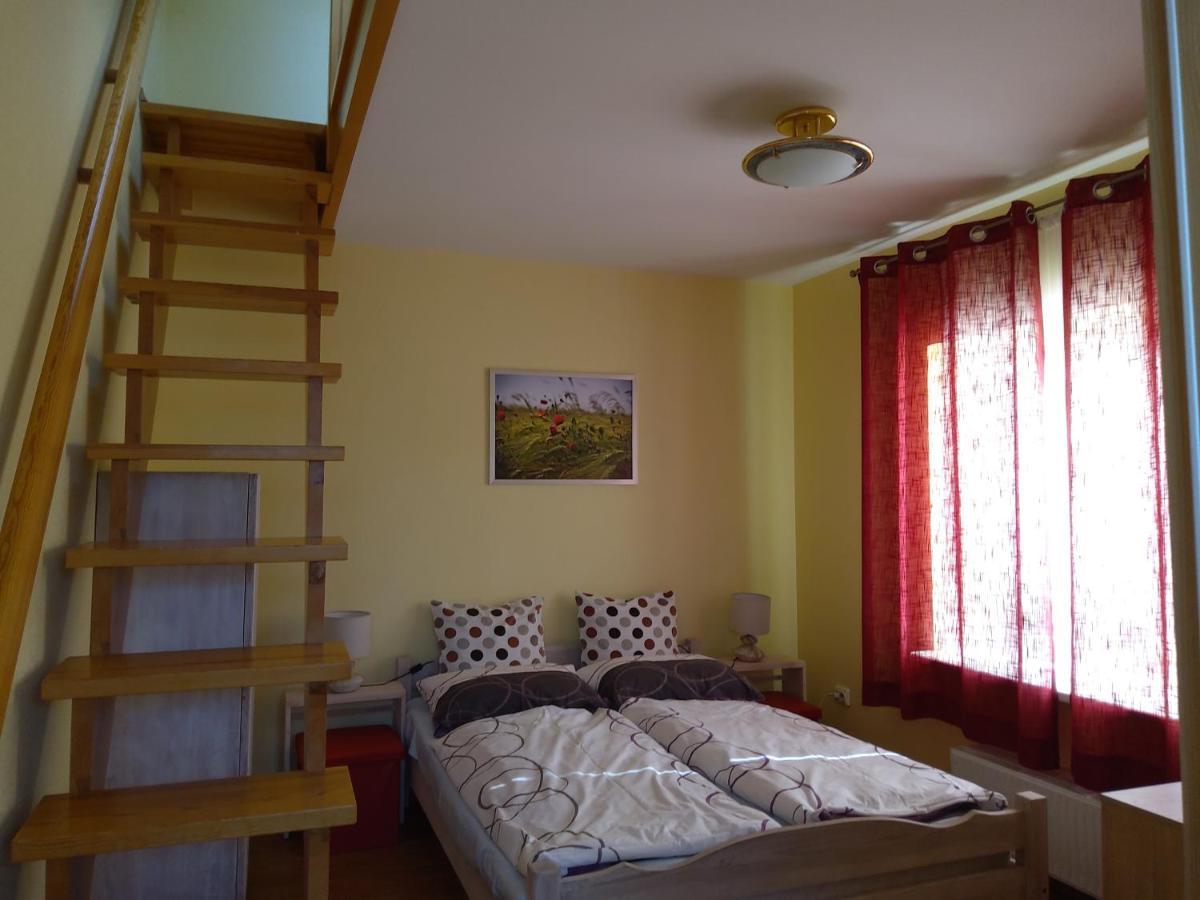 Apartamentai Geguciu Gatveje Klaipeda Exterior photo